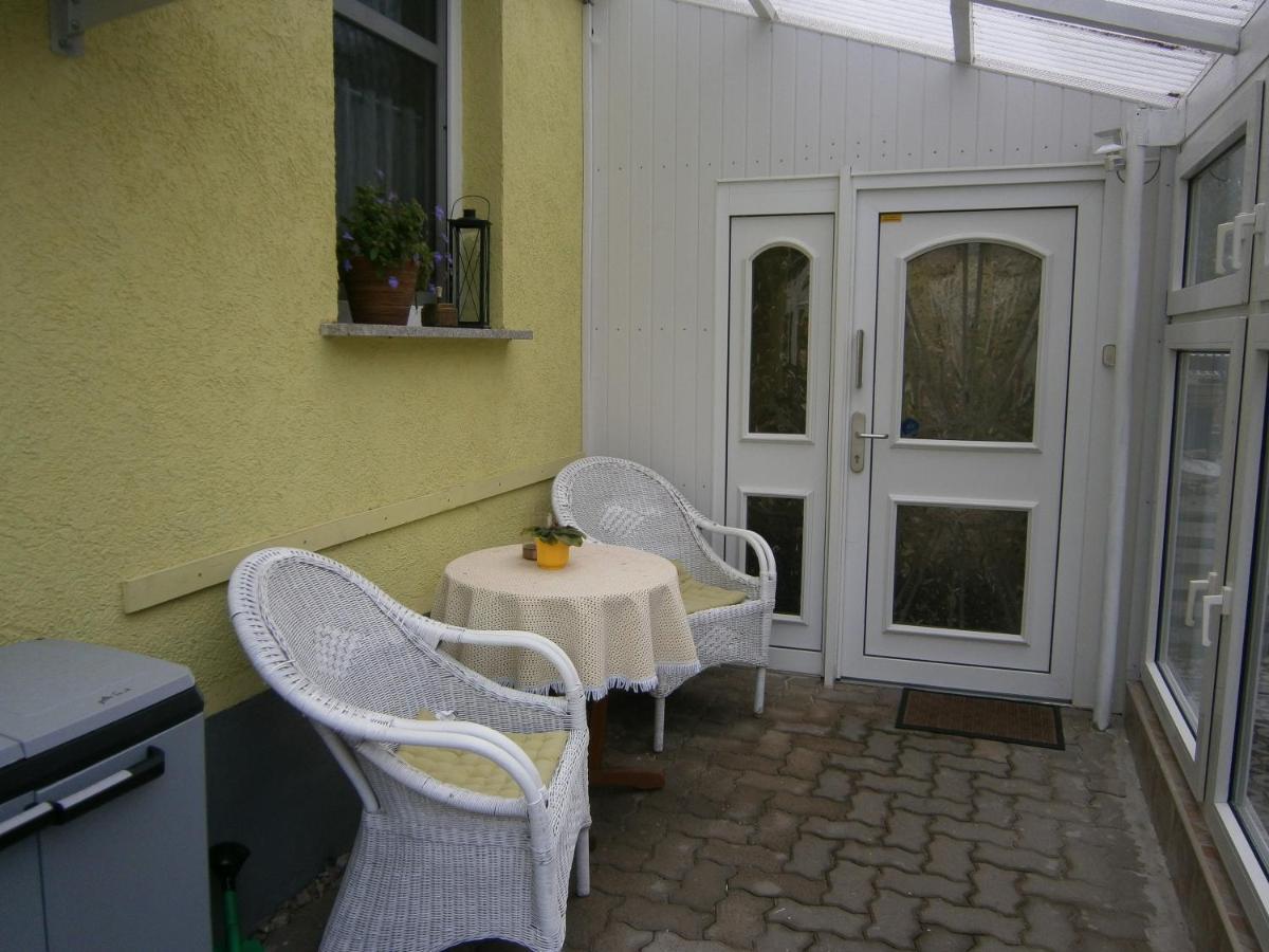 Der Frühe Vogel - Housity