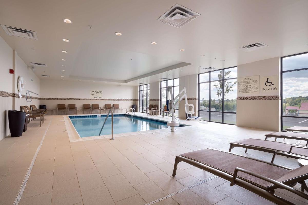 Hampton Inn Morristown, I-81, TN - Housity