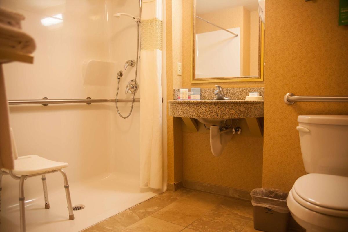 Hampton Inn Mountain Home - Housity