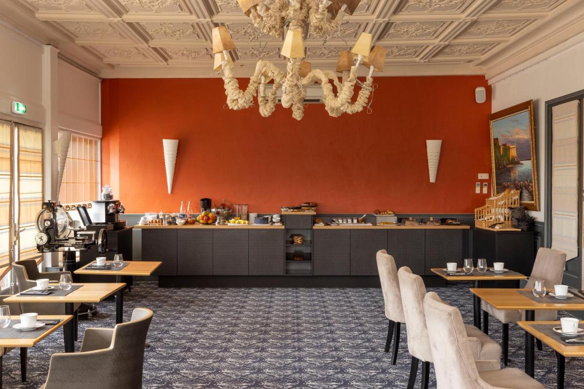 Restaurant ou autre lieu de restauration dans l'établissement Hostellerie de la Renaissance