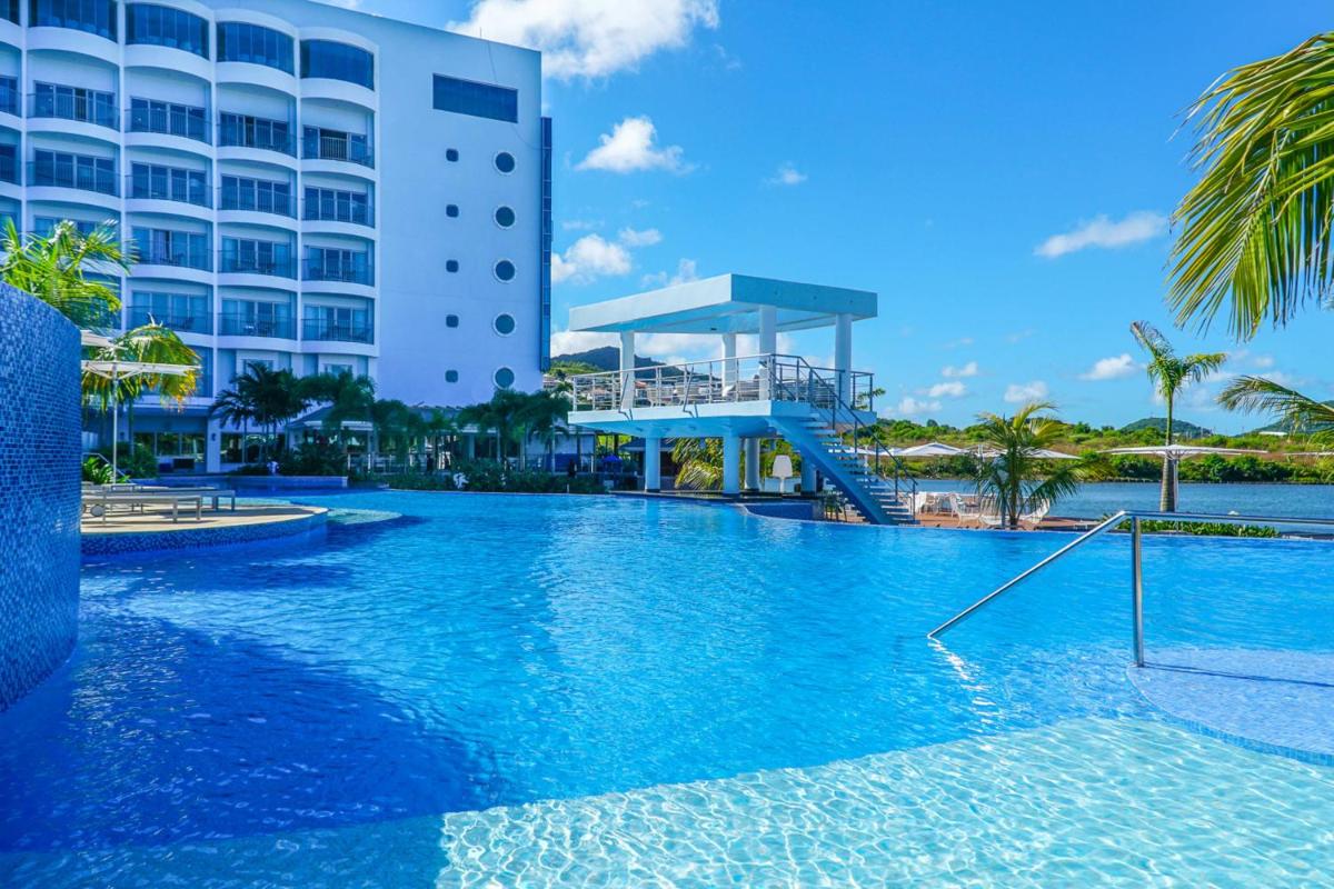 Harbor Club St Lucia, Curio Collection by Hilton - Housity