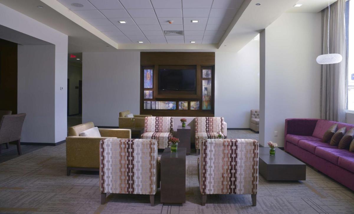 Hampton Inn Zacatecas - Housity