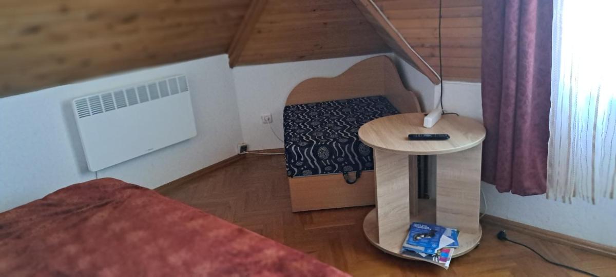 Sveciu namai Audra - Housity