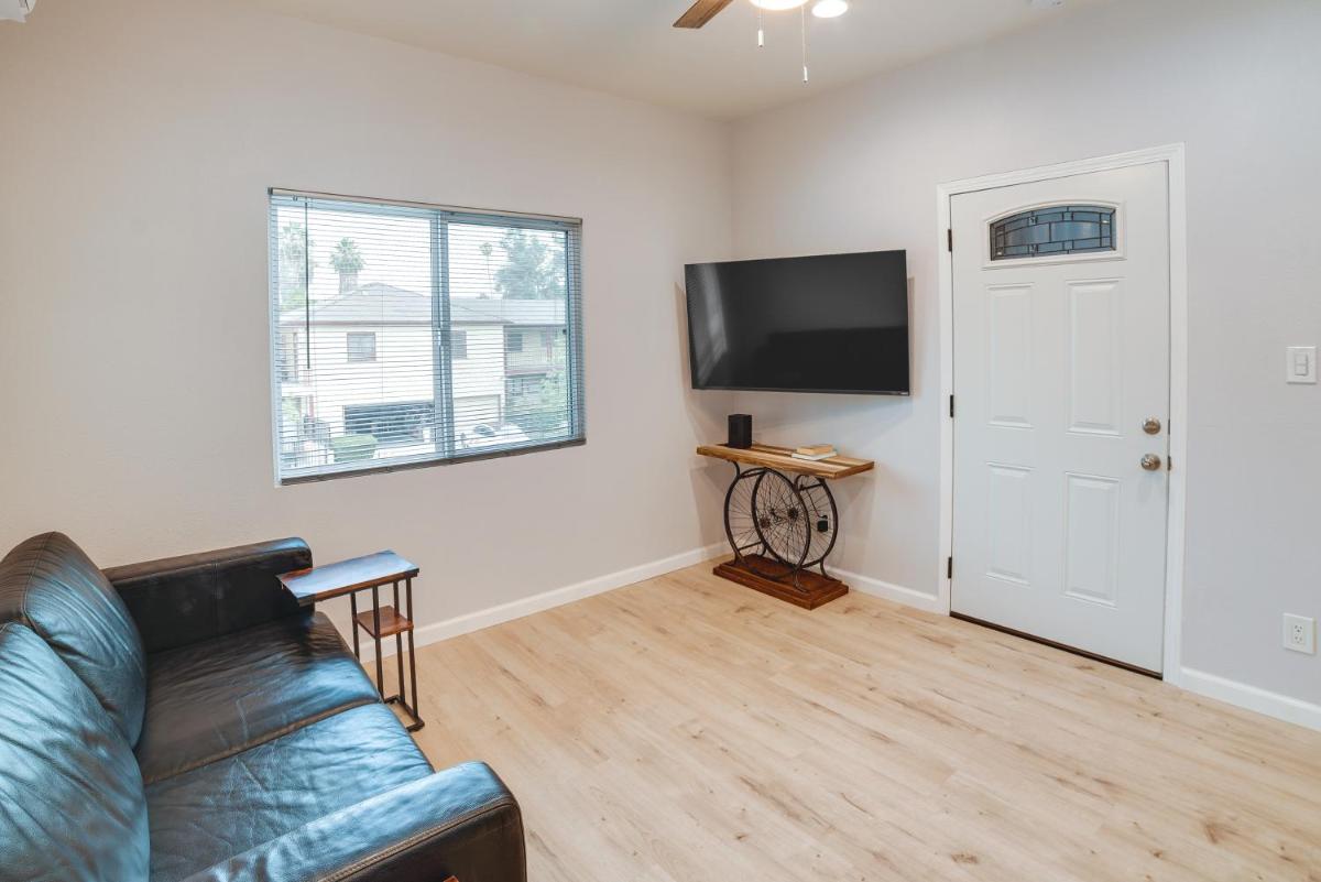 Pet-Friendly Riverside Vacation Rental with Patio! - Housity