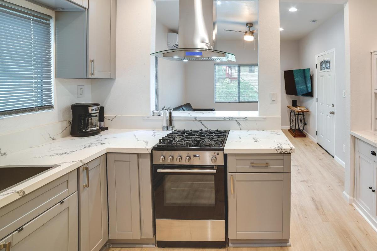 Pet-Friendly Riverside Vacation Rental with Patio! - Housity