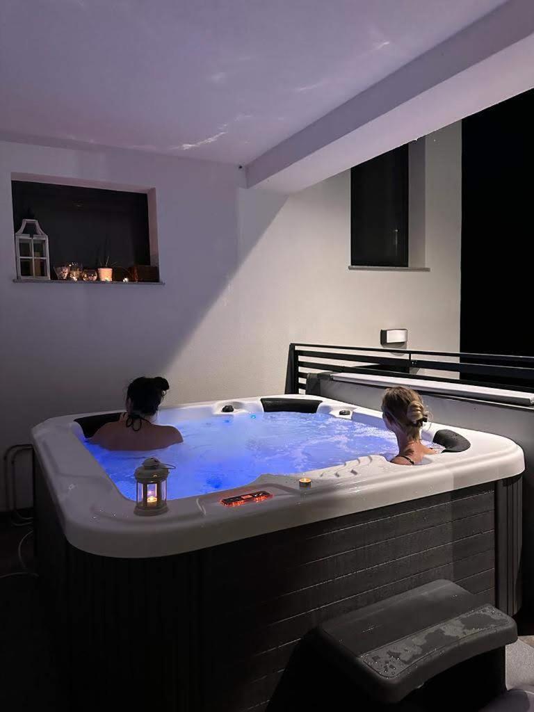 Kraljeva hiža - Apartmani i sobe Kralj - Housity