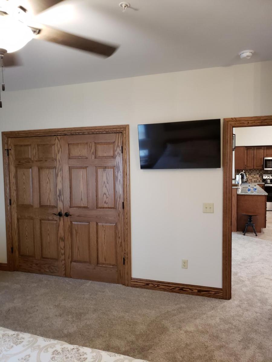 Alpine Escape - Housity