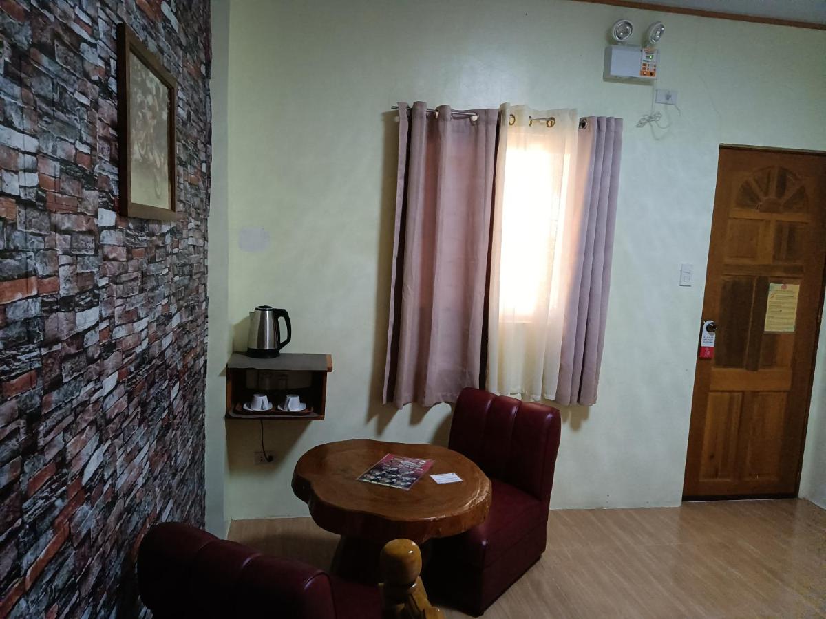 Binalonan Transient/GUESTHOUSE (PENSION GLAYDIE) - Housity