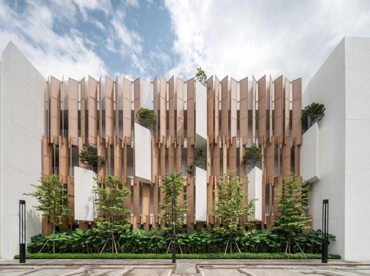 Riva Vista Riverfront Resort Chiang Rai - Housity
