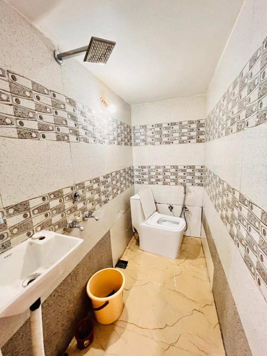 Pallav Guest House - Housity