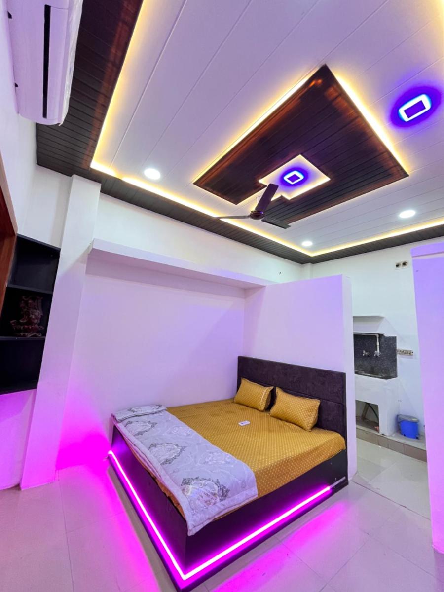 Pallav Guest House - Housity