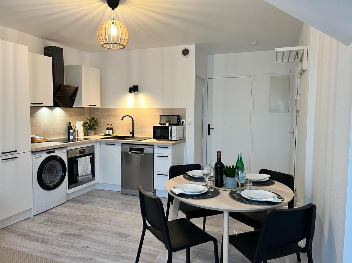 Appart Cosy CDG Paris Parc Expo Astérix - Housity
