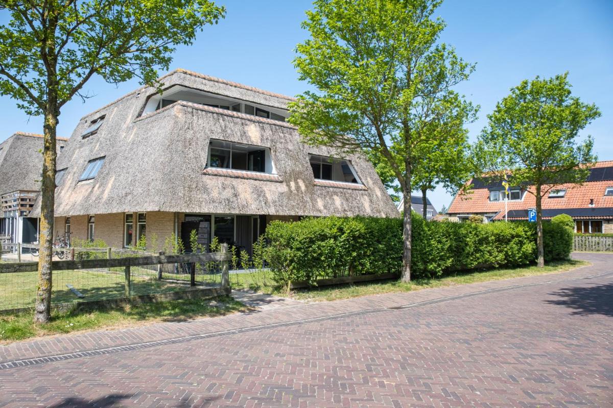 Waddenresidentie Ameland Zilt, een ruim 4-persoons appartement - Housity