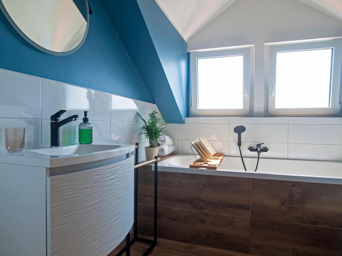 Holiday house Zarja - with sauna and hot tub - Housity