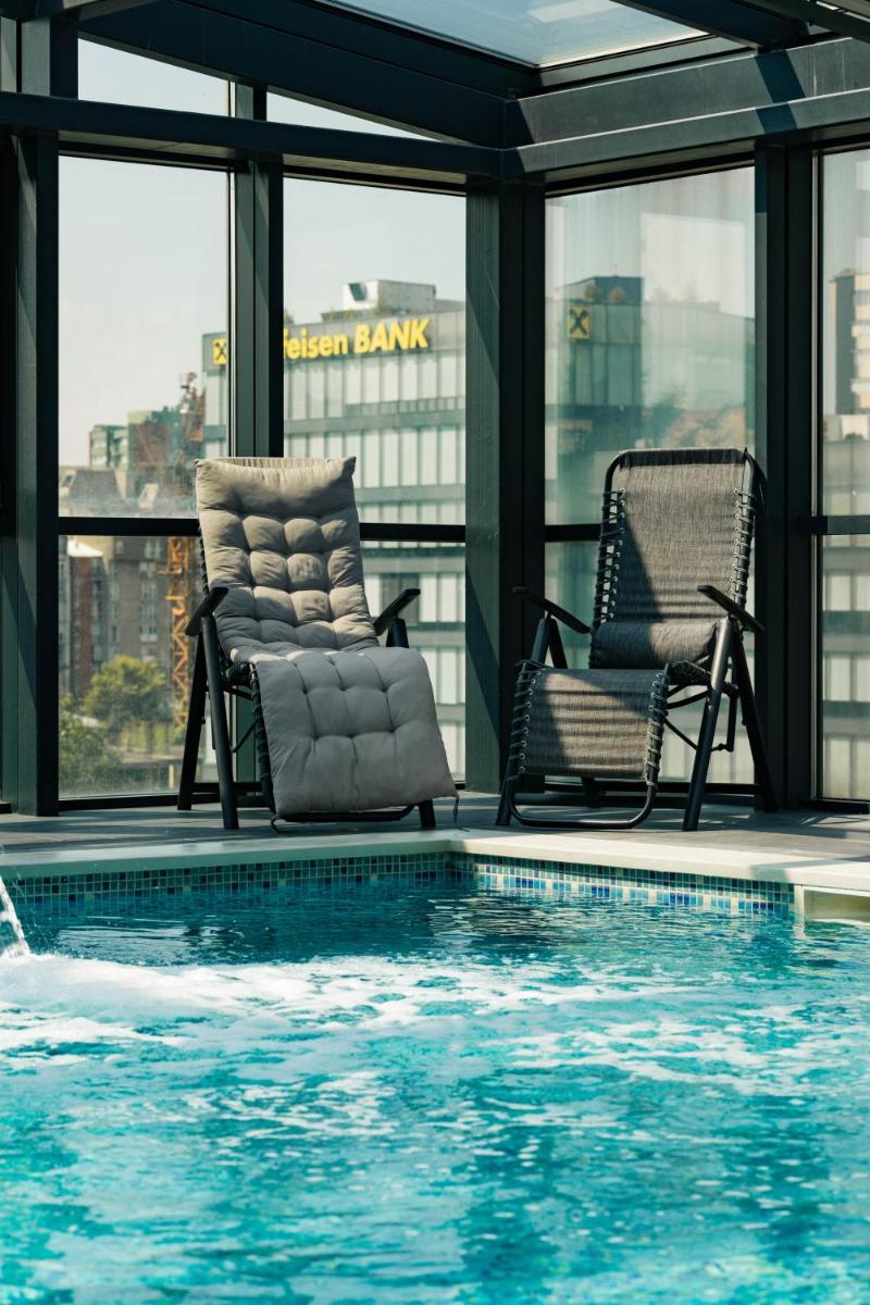 Hotel Prishtina - Housity