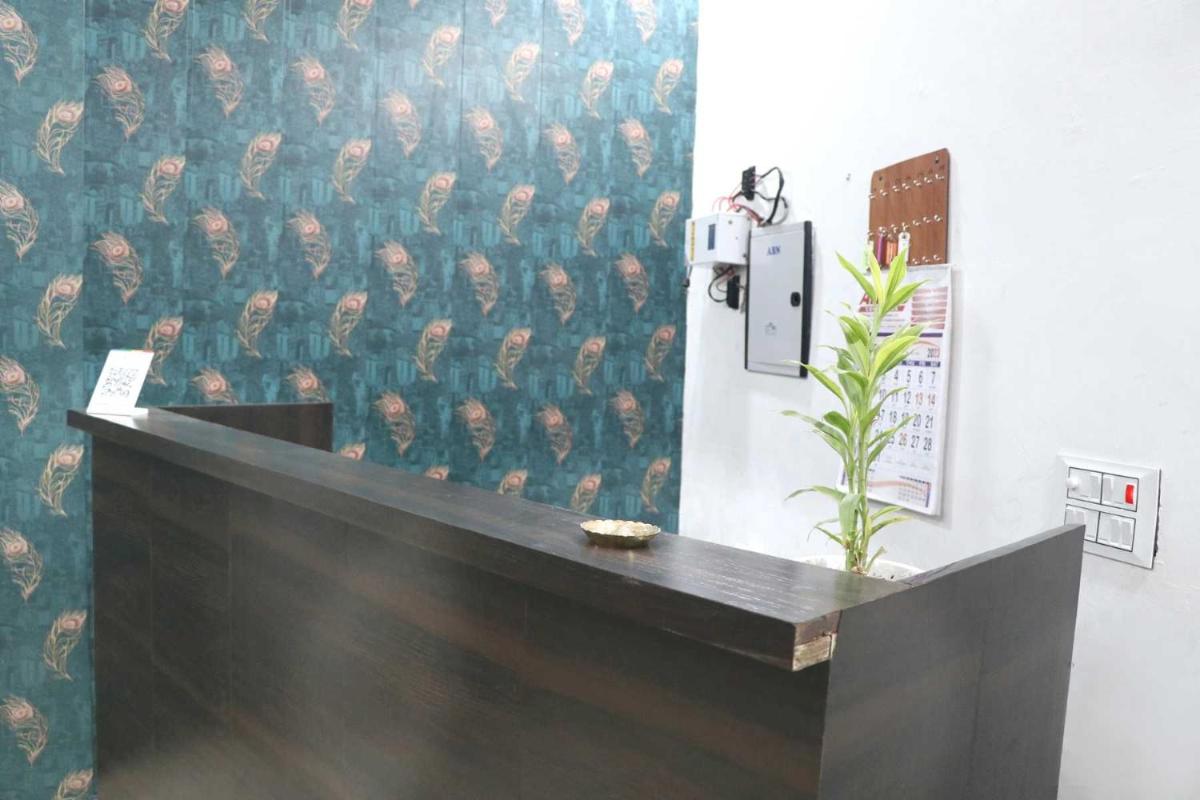 OYO New Mayur Hotel - Housity