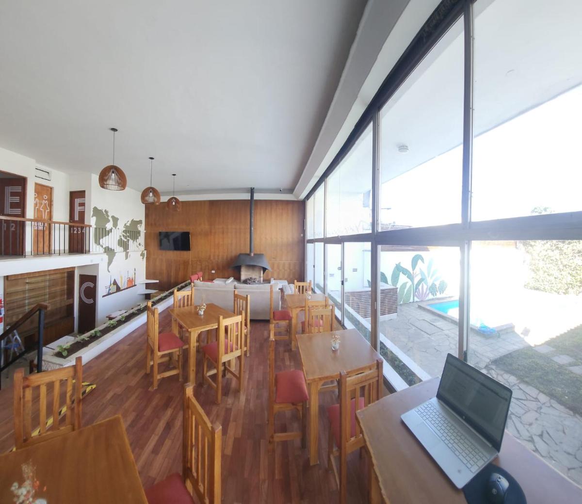 Pachá Hostel Backpack - Housity