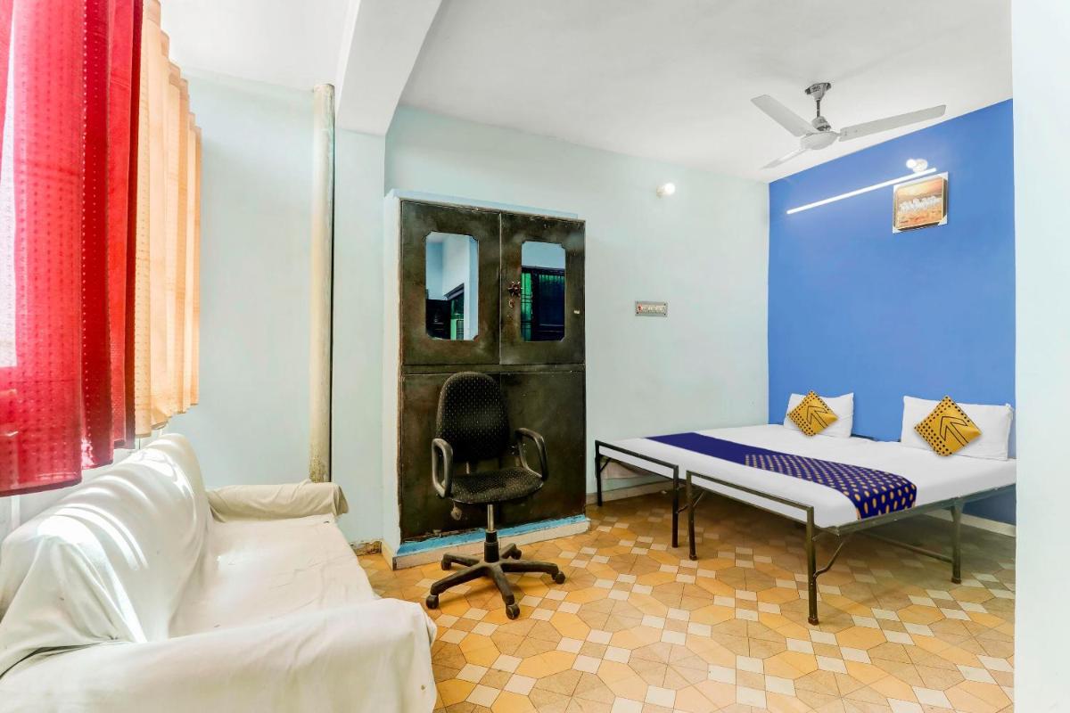 SPOT ON 81122 Saket Honest Hotel - Housity