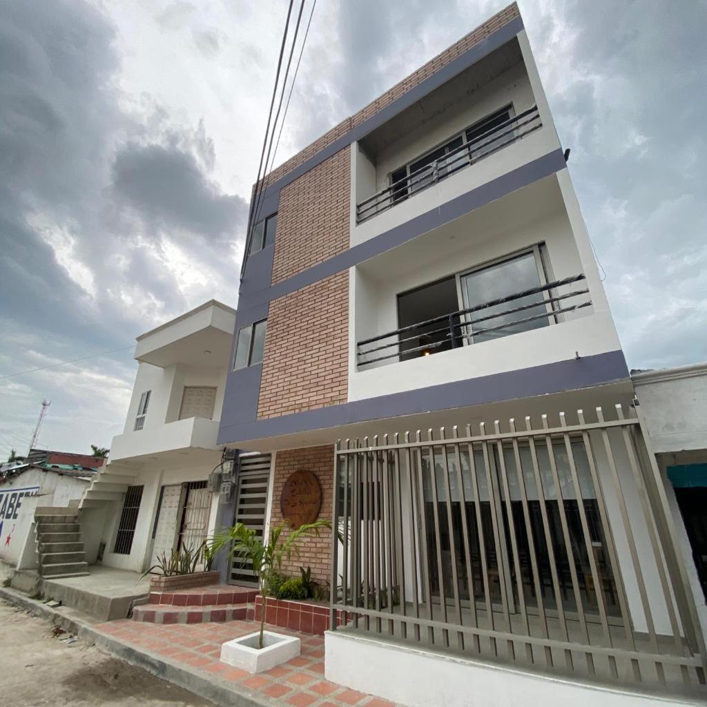 Aparta Suites Balcones de la Sierra - Housity