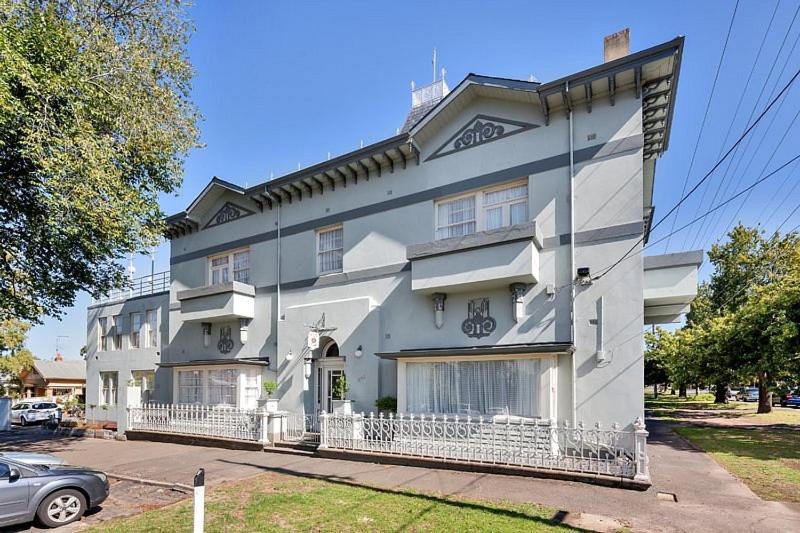 Ballarat Central Bed & Breakfast - Housity