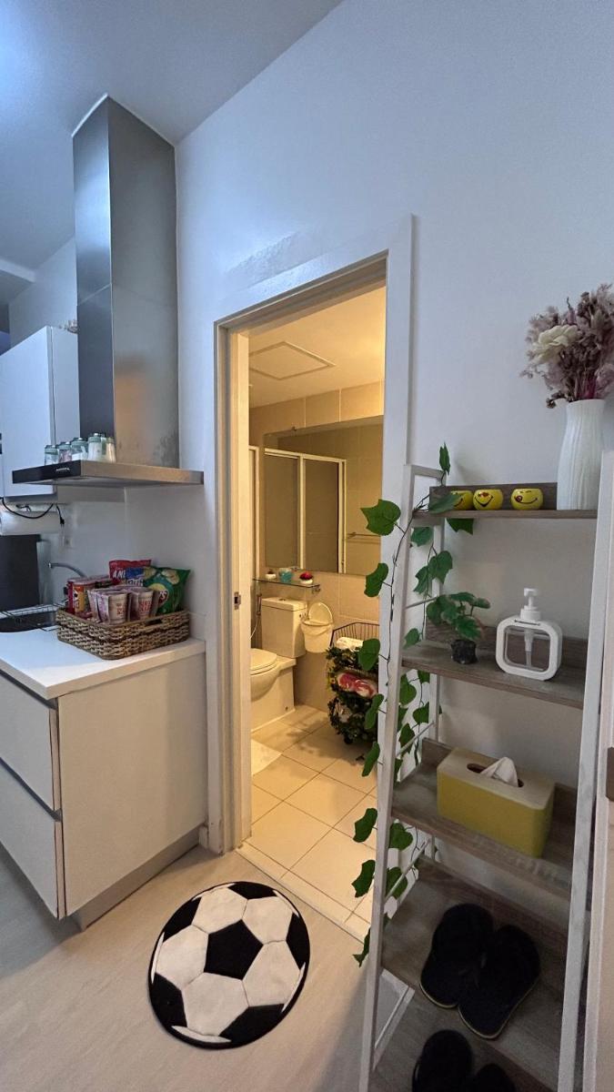 Kurlix Suites of Azure North - Housity