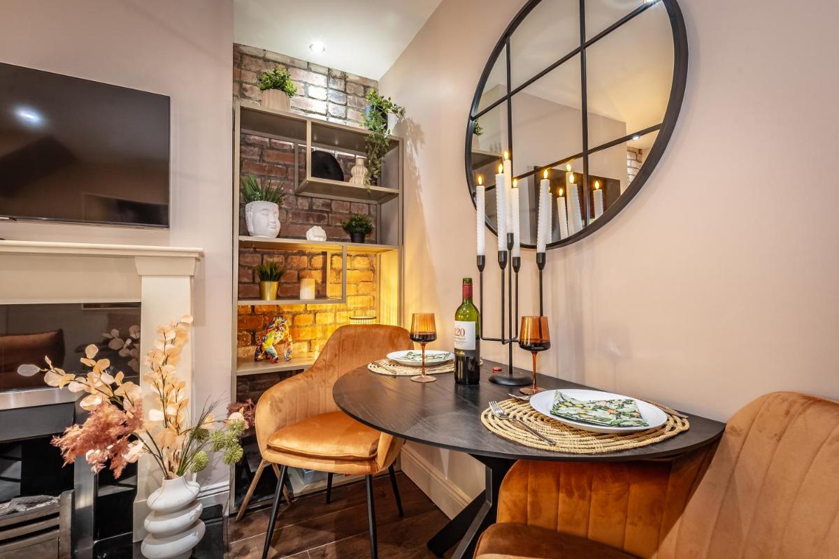 City Escape Waterford City Sleeps 6 - Housity