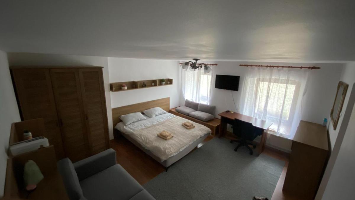 Bretsara - Housity