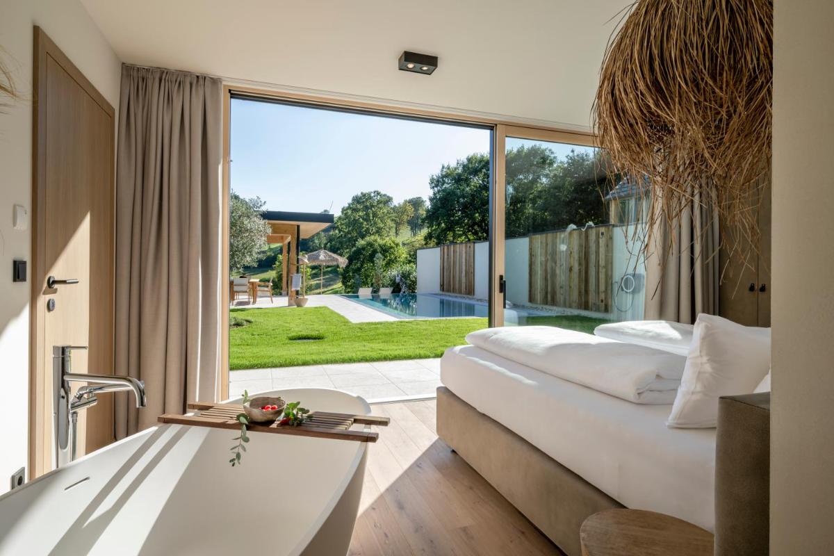 Julianhof Premium Guesthouse & Spa - Housity