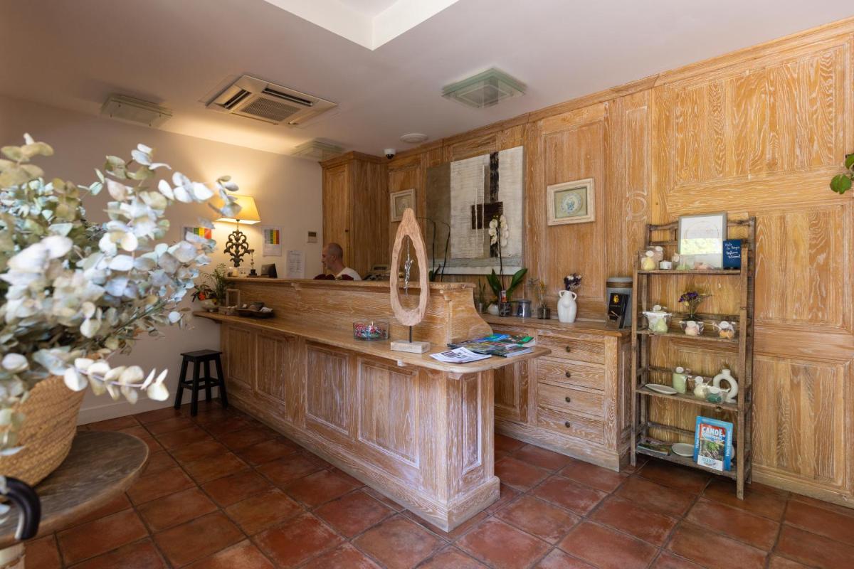 Cuisine ou kitchenette dans l'établissement Le Moulin de Mitou