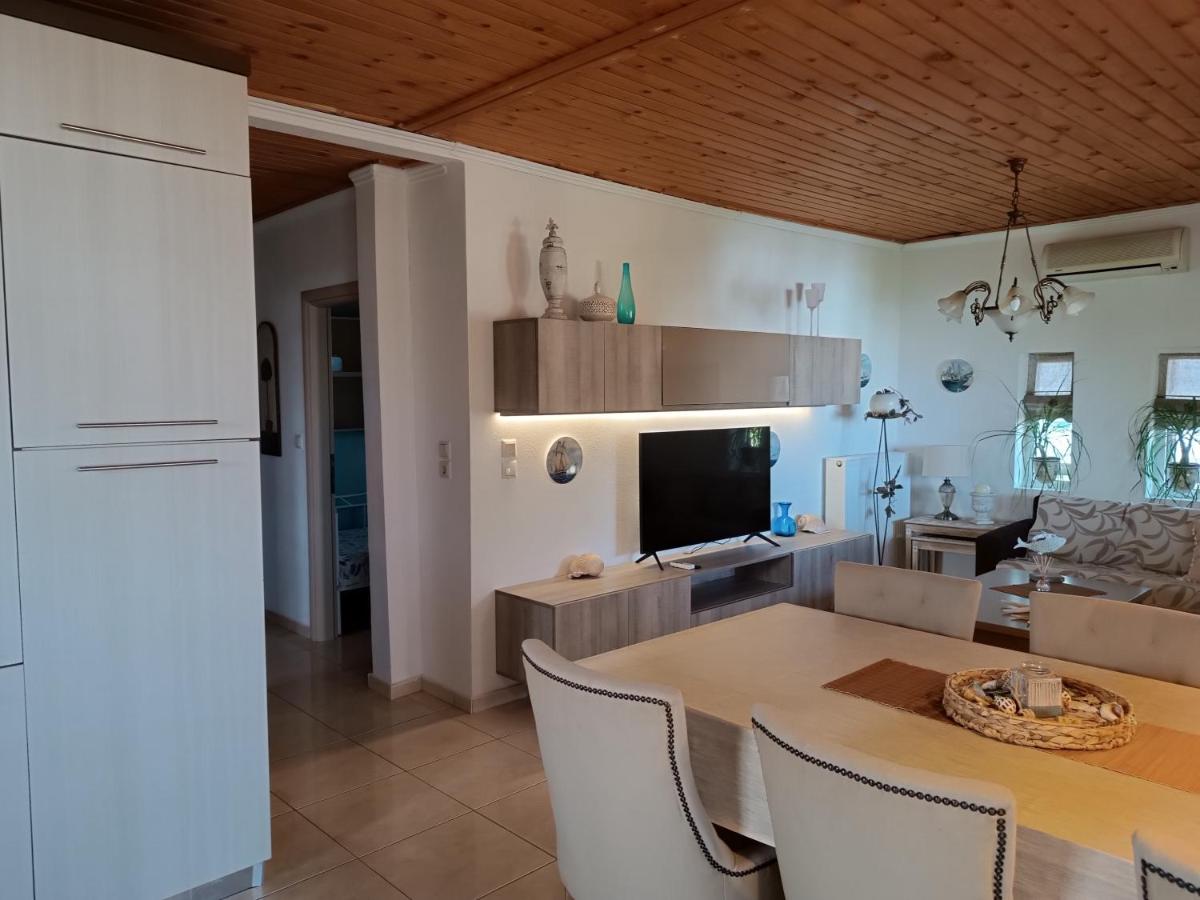 Niki Apartments Sea View Attic - Housity