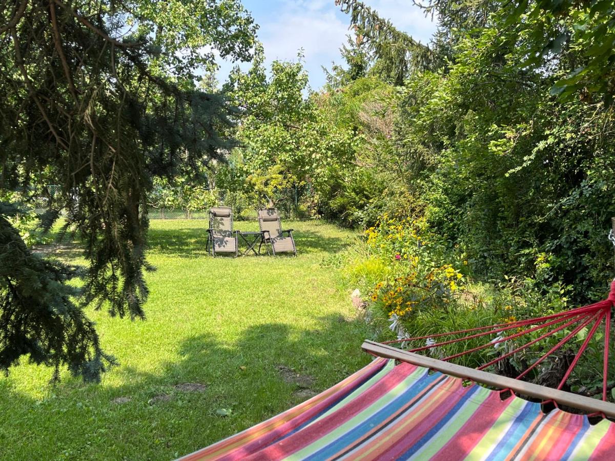 Lombliget Velence Vendégház - Housity