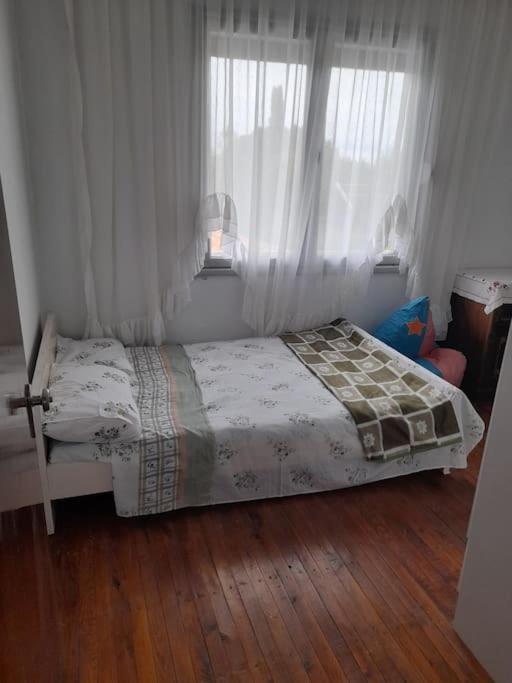 HOUSE IN LAVARA - Housity