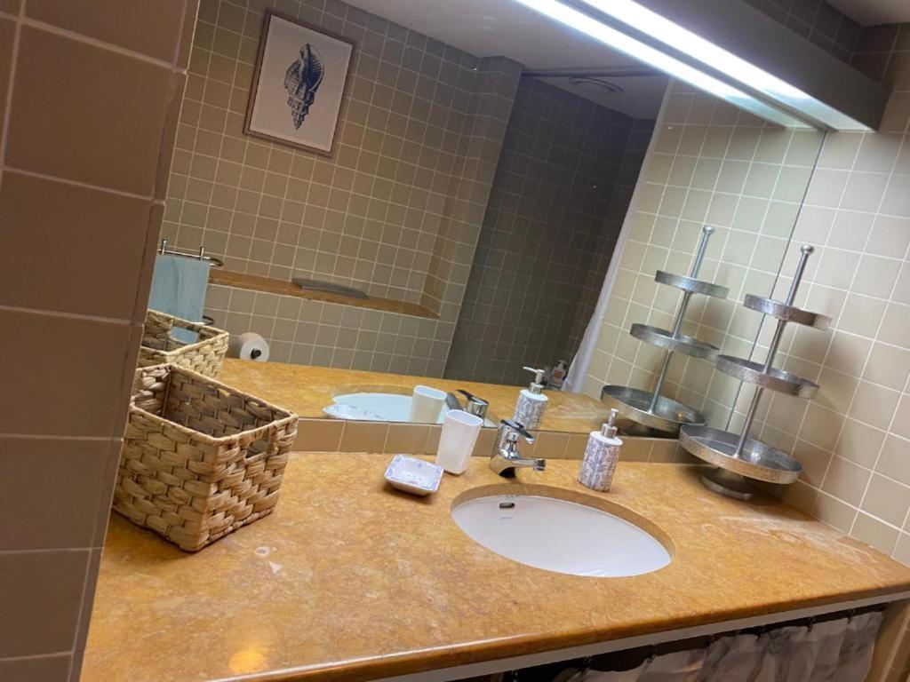 Lagos Accomodation Rooms - Housity