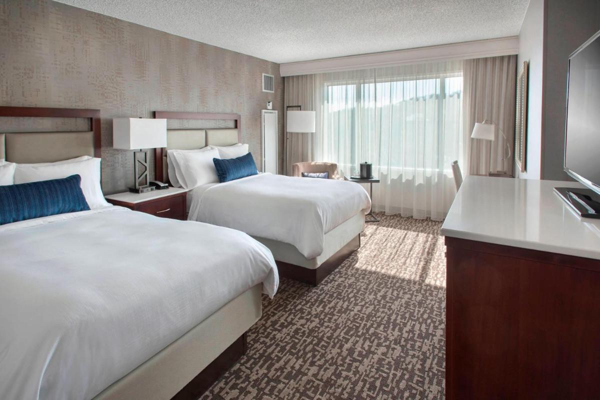 Marriott Philadelphia West - Housity