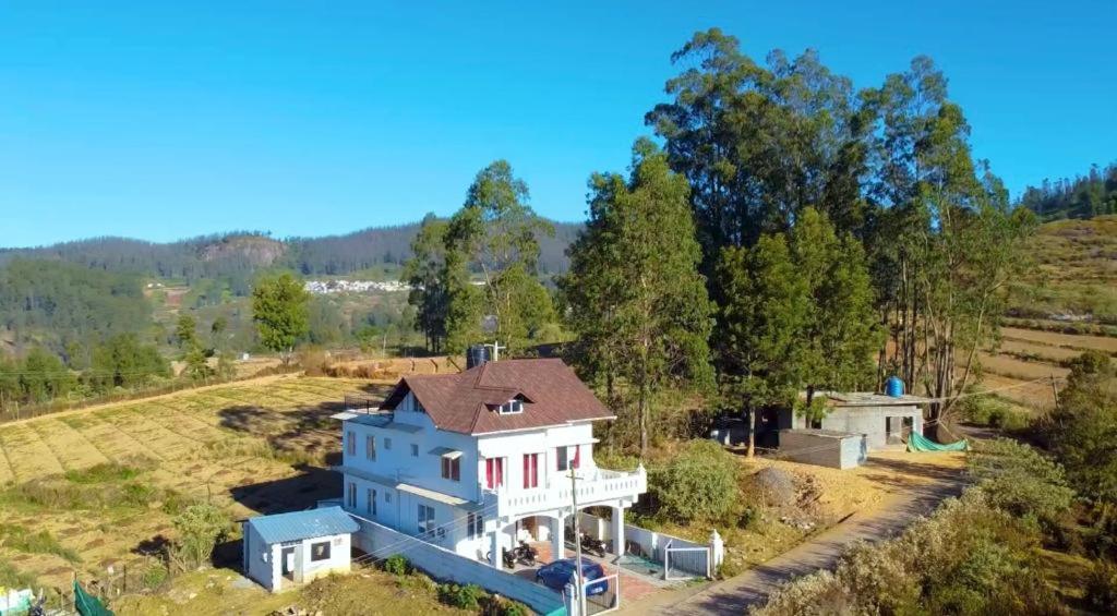 White House Melkavatty ooty - Housity