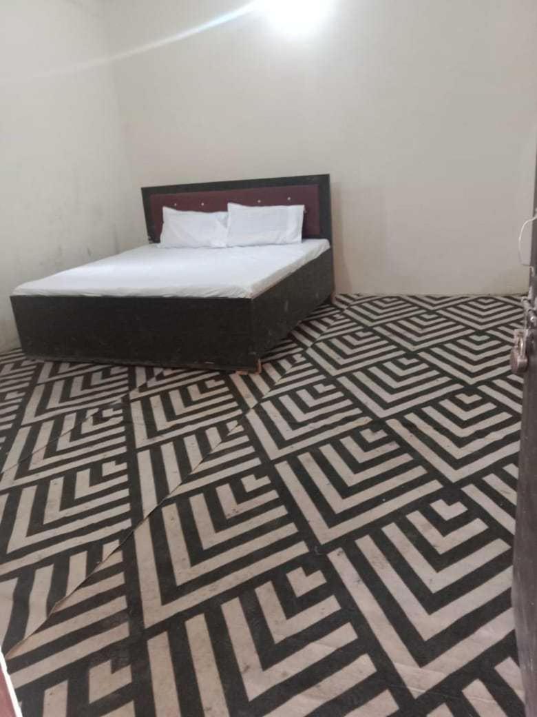 OYO Home A I Guest House - Housity
