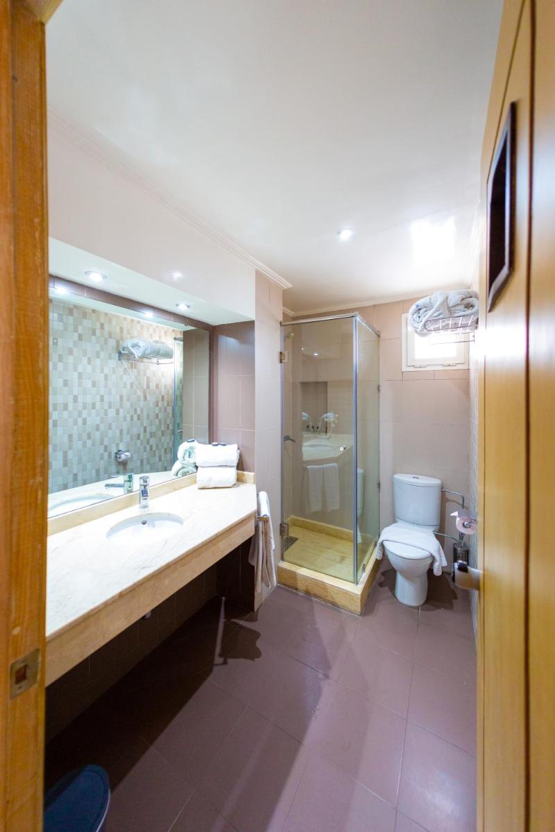 Malak Hotel - Housity
