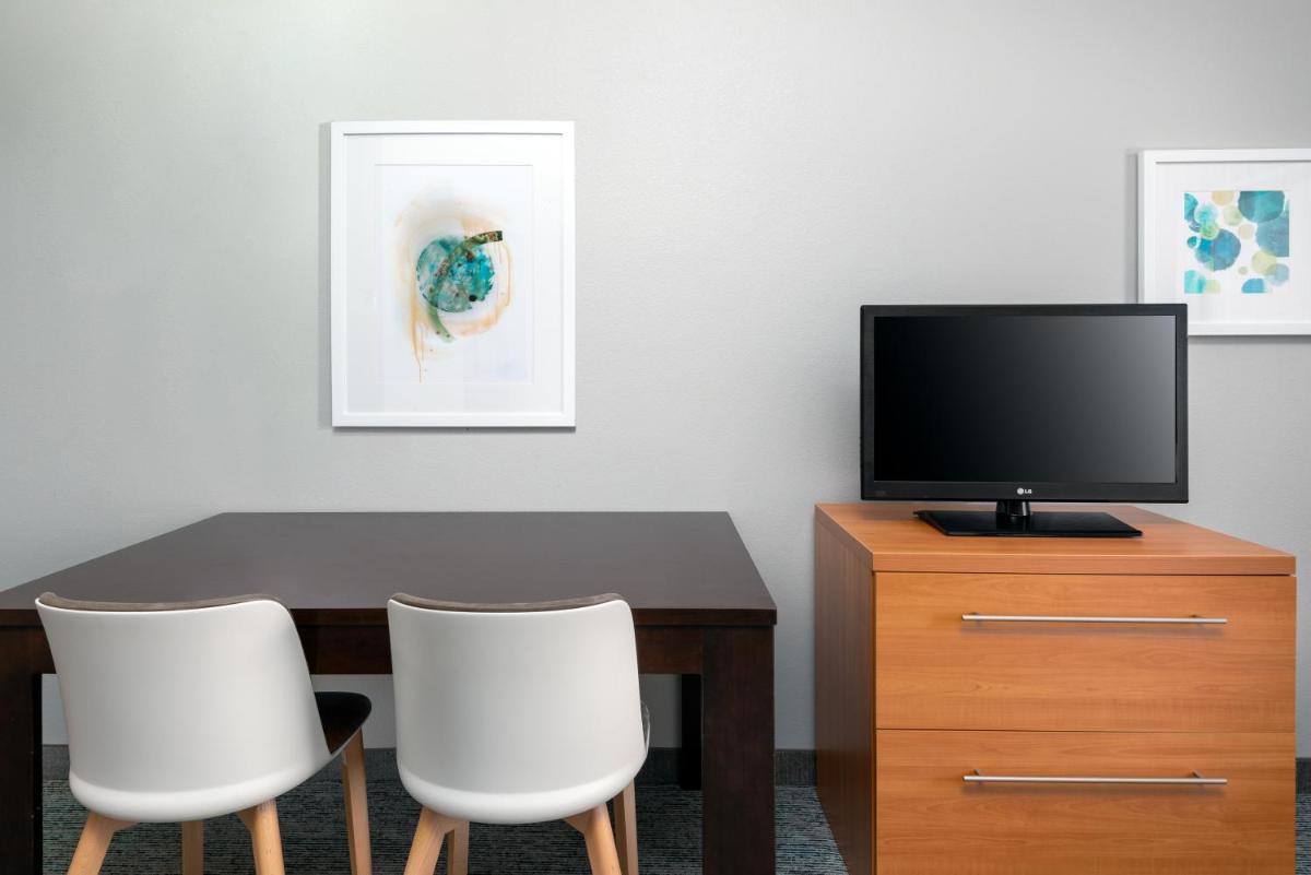 TownePlace Suites Buffalo Airport - Housity