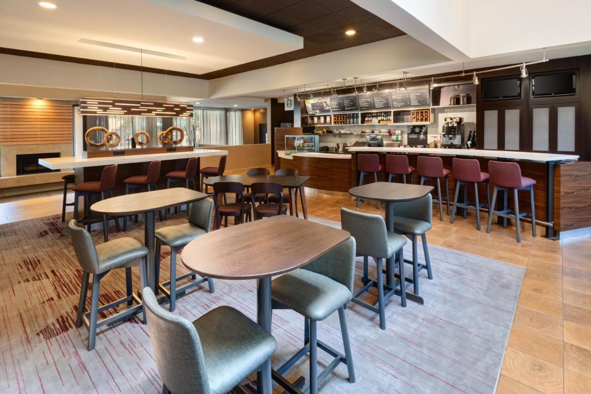 Courtyard by Marriott Atlanta Executive Park/Emory - Housity