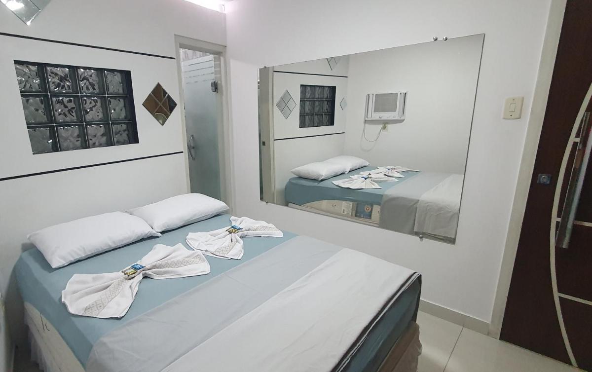 APARTAMENTO ACONCHEGANTE NO CENTRO de Petrolina todo CLIMATIZADO com 4 quartos área gourmet e Wi-fi 300MB - Housity