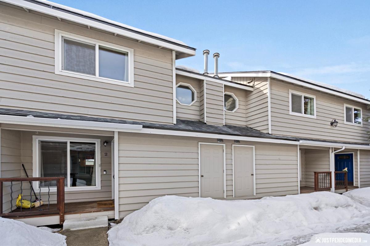 Arctic Bear Retreat in Downtown Anchorage - Housity