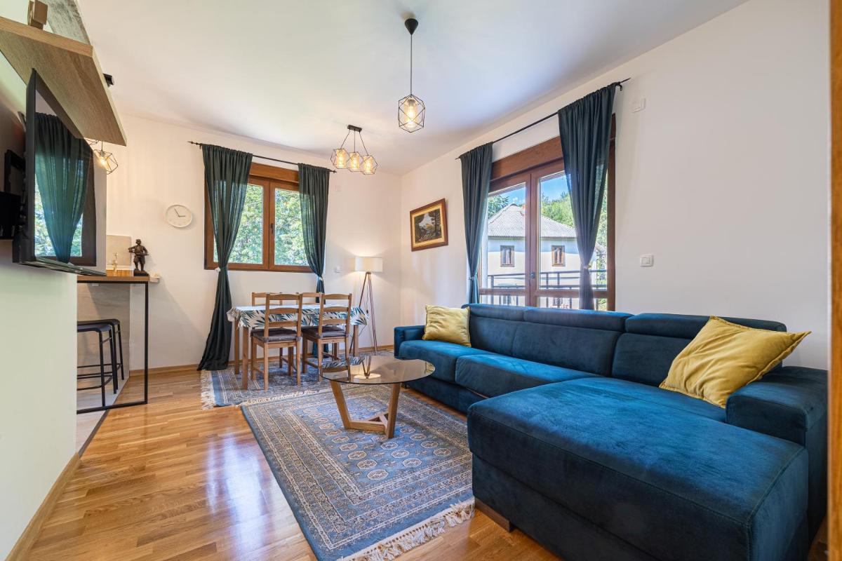 FOREST GREEN - Housity