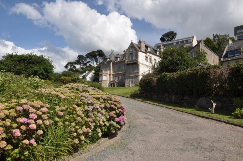 Appartement BELLE VUE MER dans la Tour du Château de Trestraou à PERROS-GUIREC - Réf 865 - Housity
