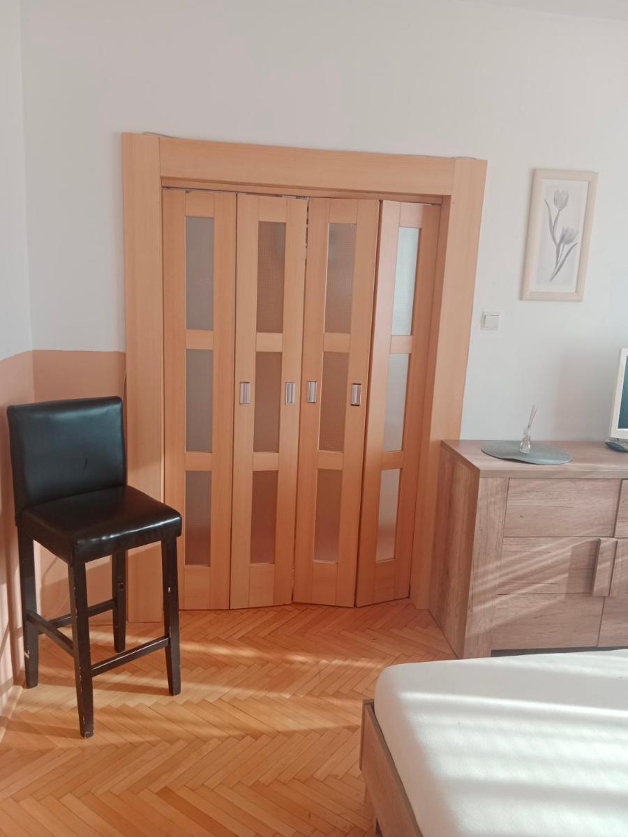 Báječný Most - Housity