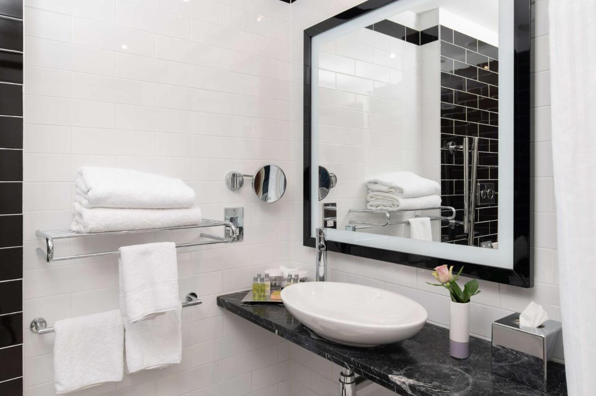 Hilton London Wembley - Hizvo