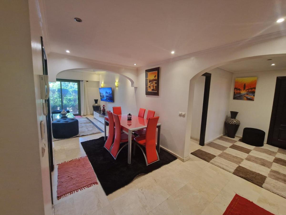 Deluxe apartment in the center of city with free wifi - Housity