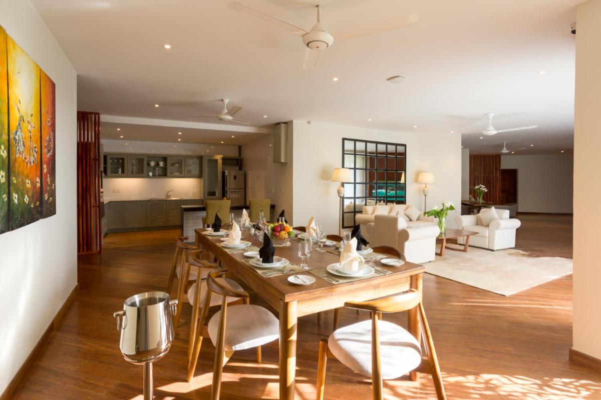 Serene Villa 38 - Housity