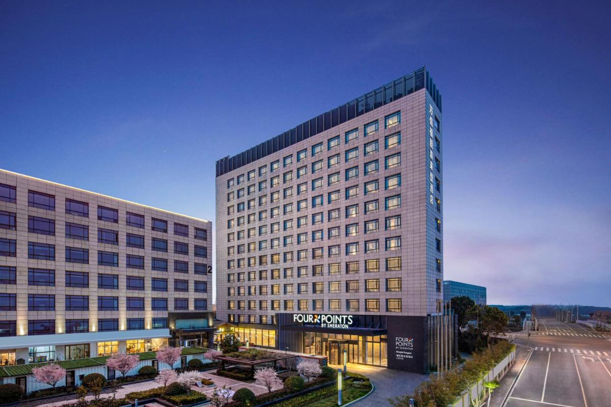 Four Points by Sheraton Shanghai, Kangqiao - Housity