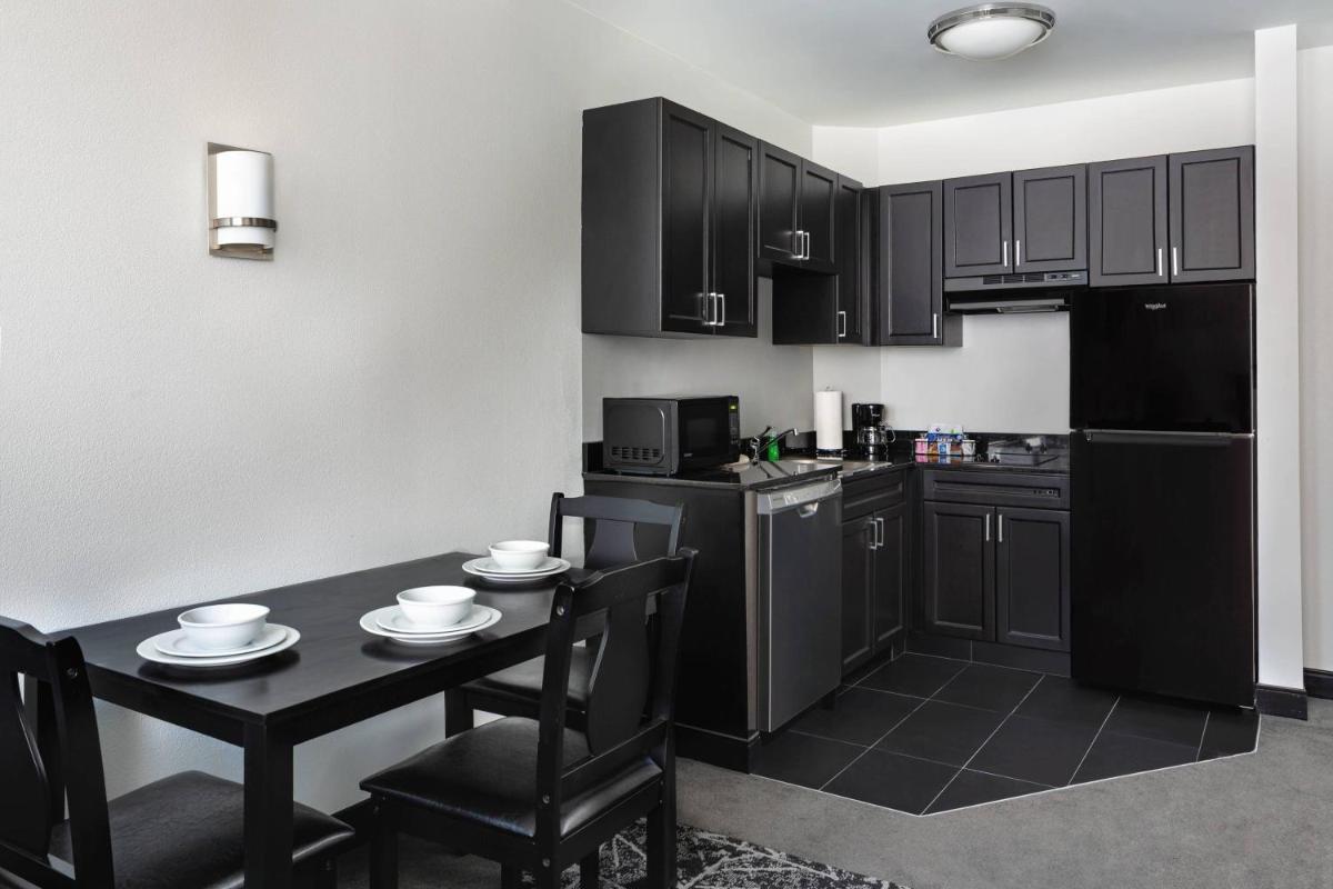 Residence Inn by Marriott Philadelphia Center City - Housity