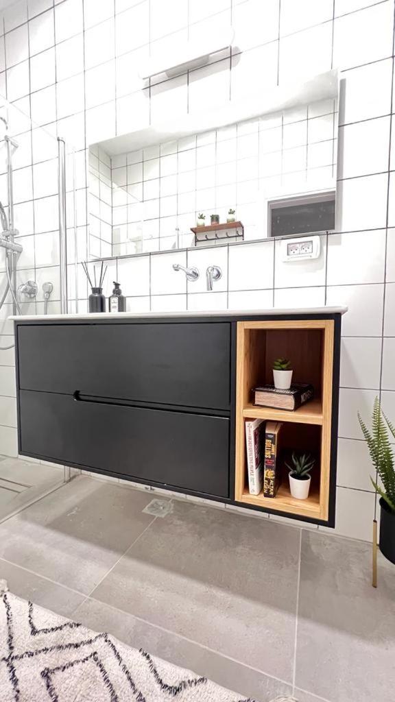 Florentine modern apartment with cool private terrace - Housity